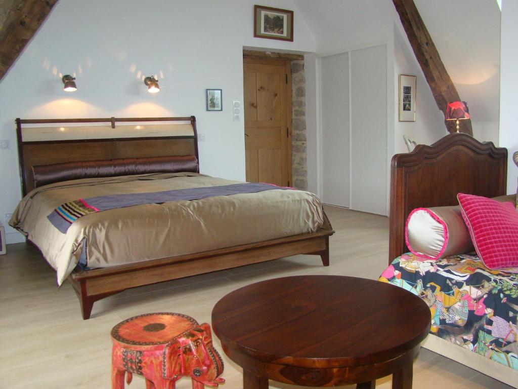 Manoir de la Ville Marie - Comfort Driepersoonskamer Met Douche
