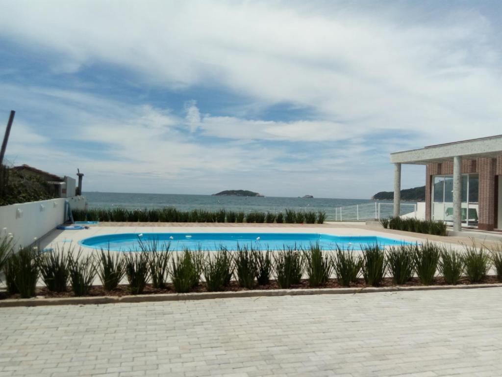  Apto pé na areia 6 pessoas