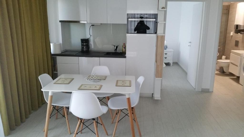 C A Luxury Apartment Mamaia Nord Romania Booking Com