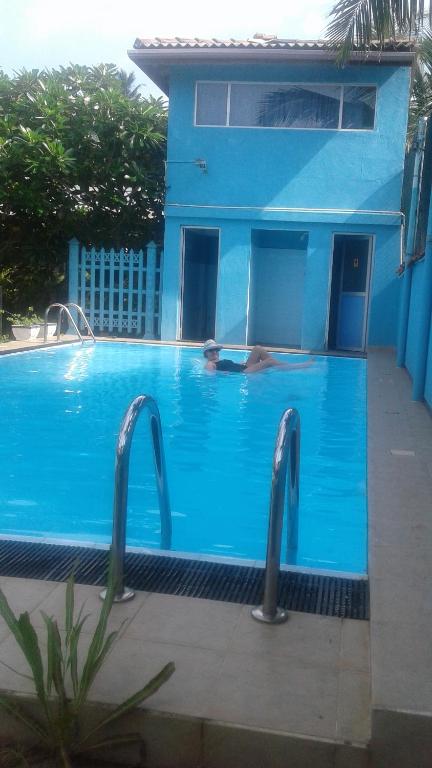 Bazén v ubytování Larn's Villa Hotel & Apartment nebo v jeho okolí