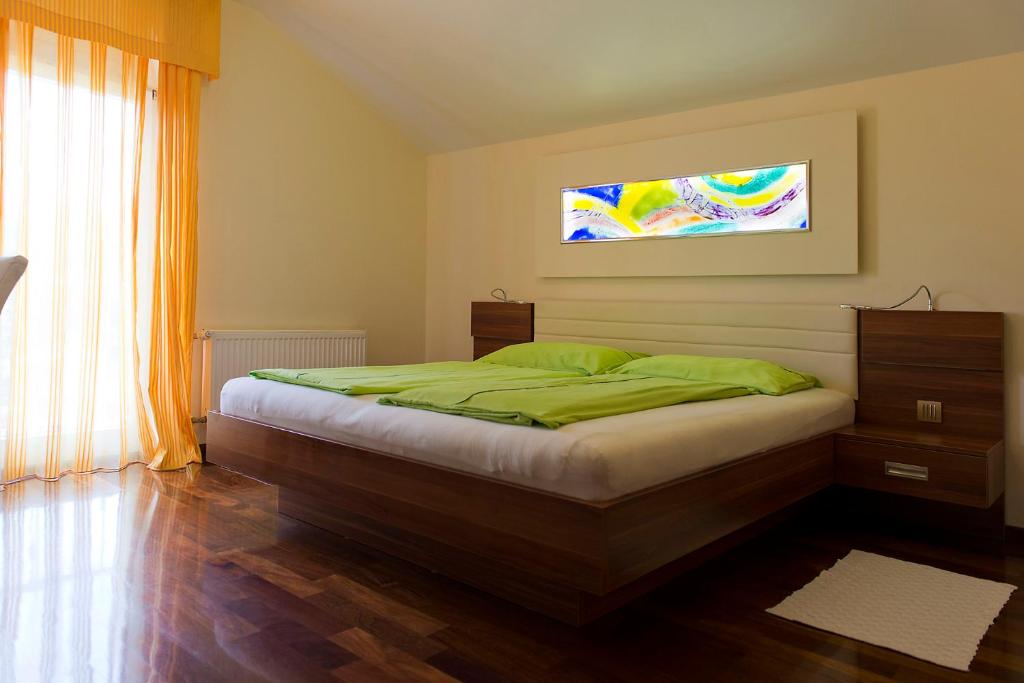 Pansion Maestral - 1