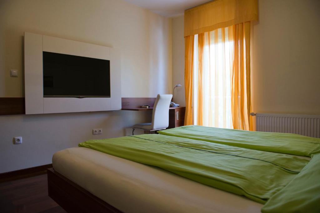 Pansion Maestral - 9