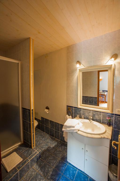 Koupelna v ubytování Chez annie et jean michel Bagatelle chambres d hôtes
