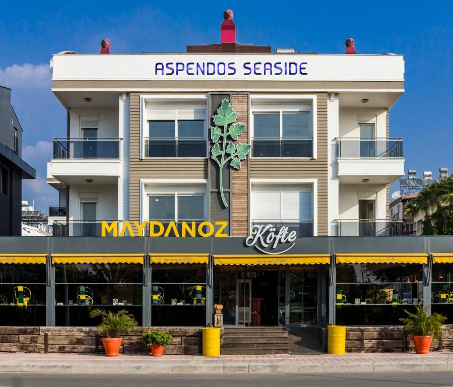 Budova, kde se aparthotel nachází