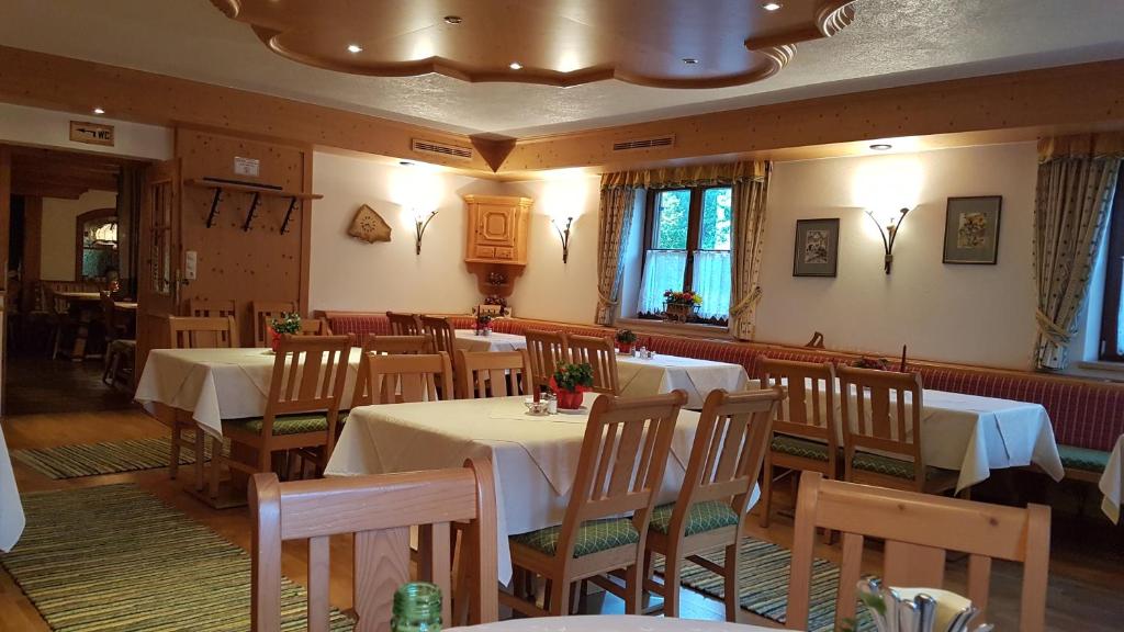 Restaurace v ubytování Landgasthof Leopoldhof