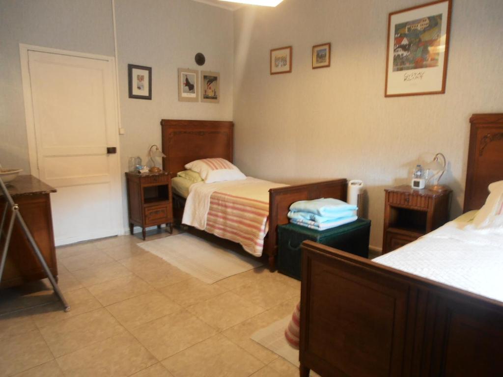 L'Orchidée - Twin Room With Private Bathroom