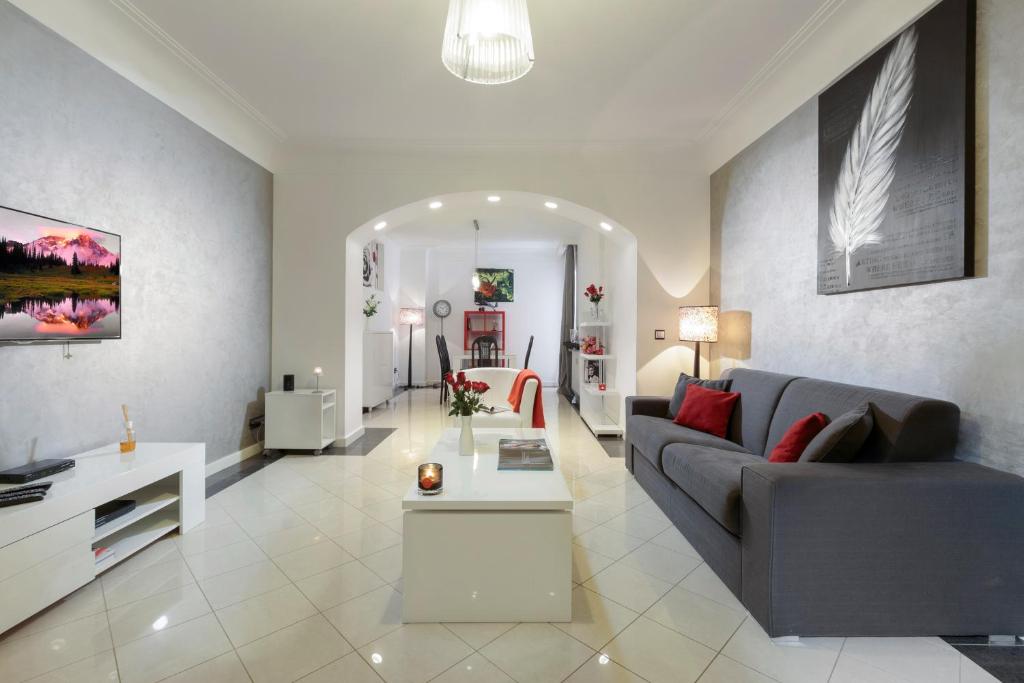The Queen Luxury Apartments - Villa Cortina - Wohnung Mit Zwei Schlafzimmern Mit Balkon