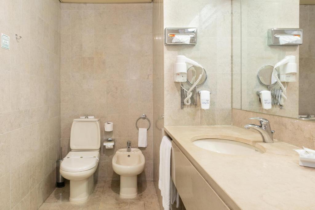 
Double Room with Romantic Package 
