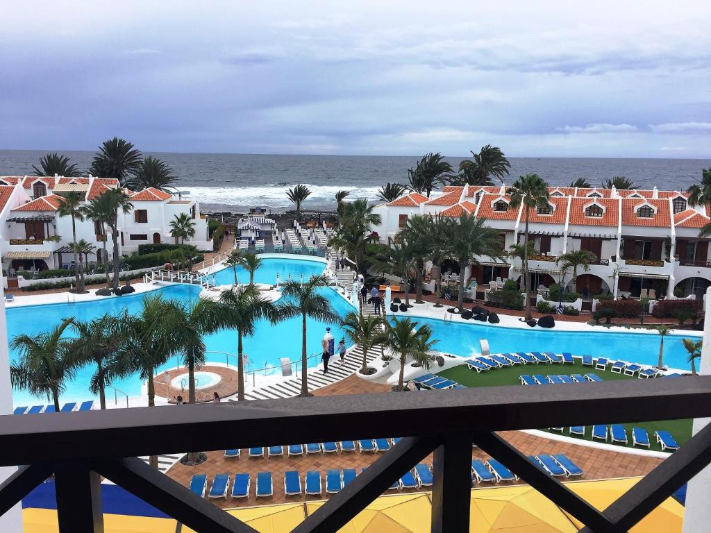 Luxury Panoramic Seaview Apartment