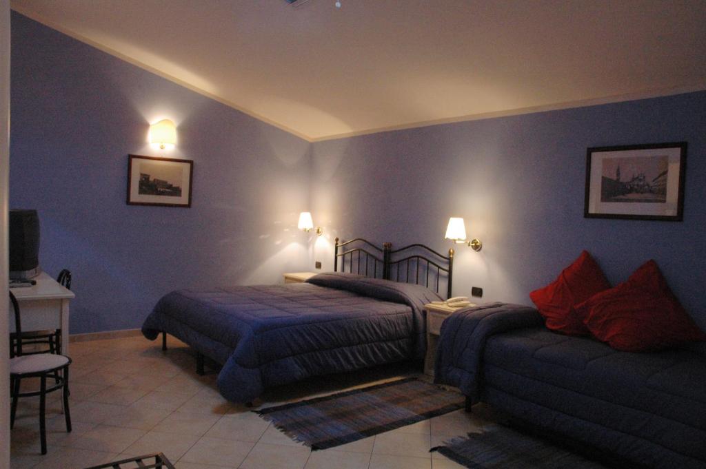 Hotel Relais Modica - Double Or Twin Room - Attic