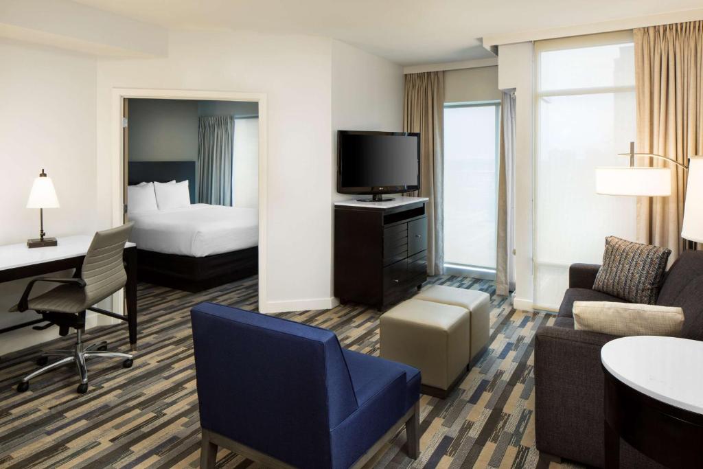 Hyatt House Charlotte Center City - King Room Met Een Slaapkamer Met Badkuip - Toegang Van Handicaps