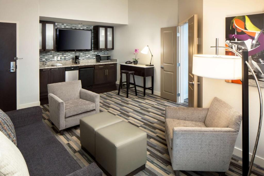 Hyatt House Charlotte Center City photo