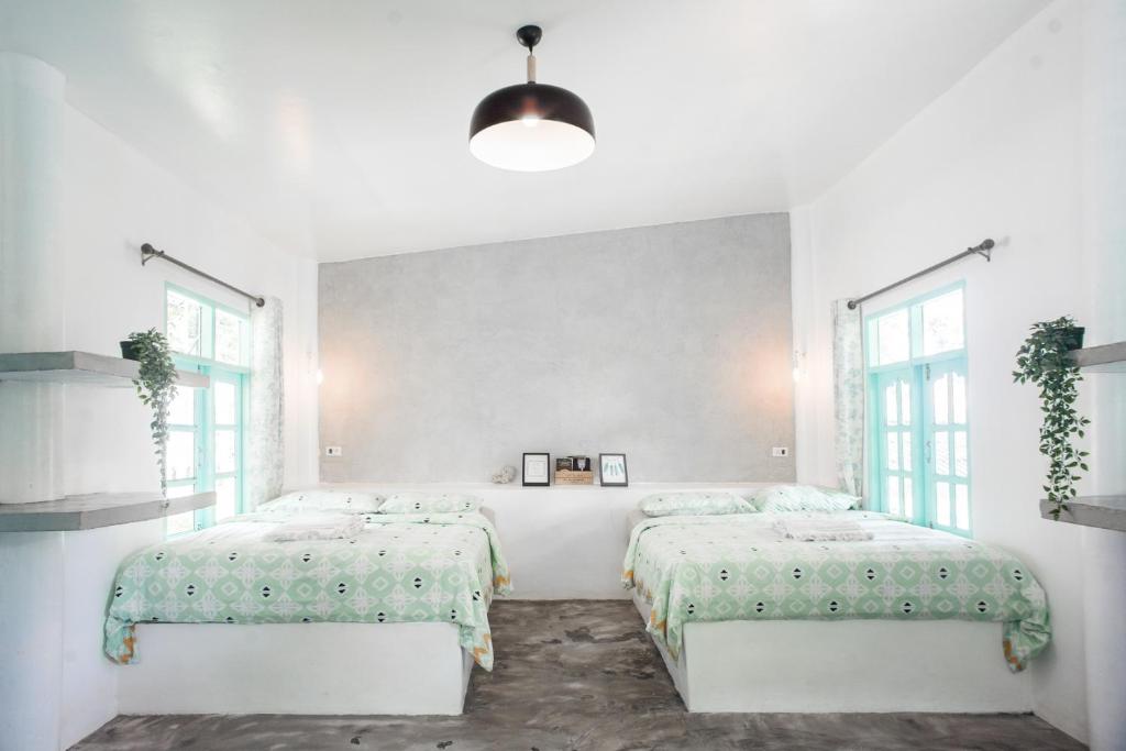 Indie Beach Bungalows - 19