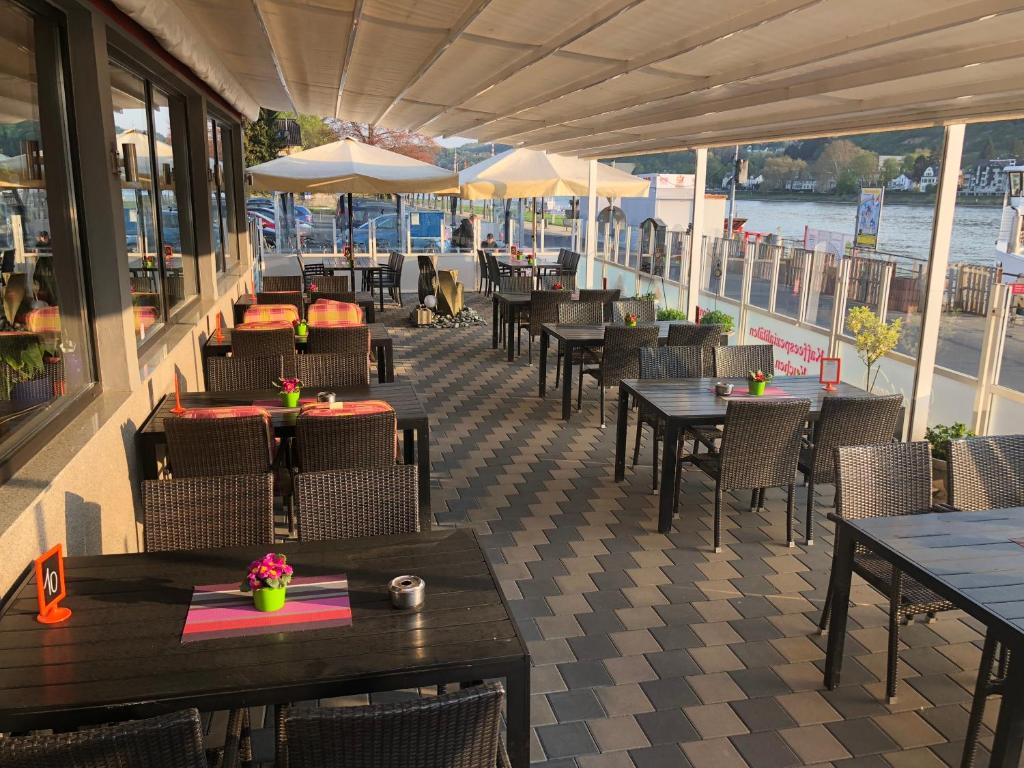 Restaurace v ubytování Hotel Rhein INN