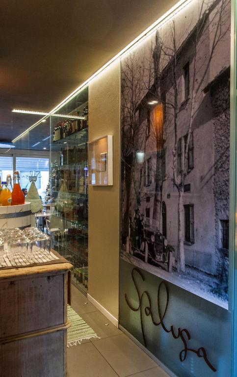 Kuchyň nebo kuchyňský kout v ubytování Spluga Sosta & Hotel