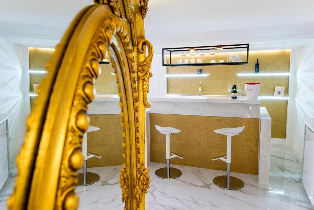 JACUZZI SINAGOGA view - Appartement Standard