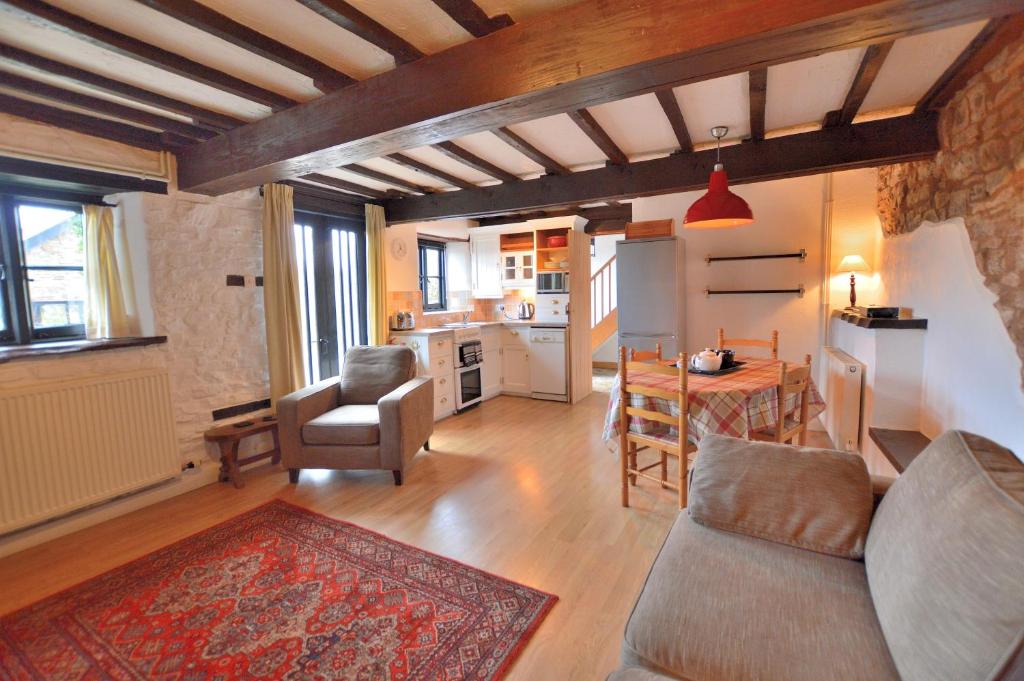 Three Gates Farm Holiday Cottages - Casa De Vacaciones