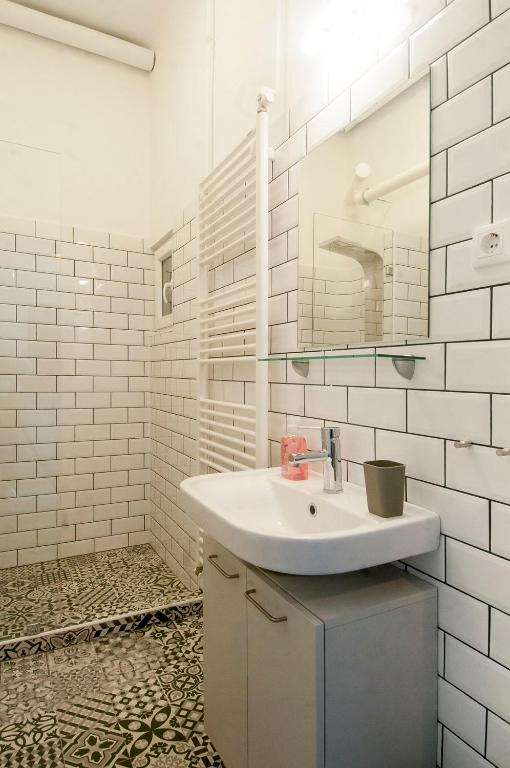 Kúpeľňa v ubytovaní Stylish downtown apartment