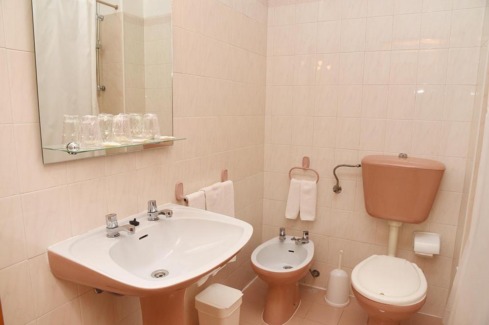 Koupelna v ubytování Hotel Val Flores