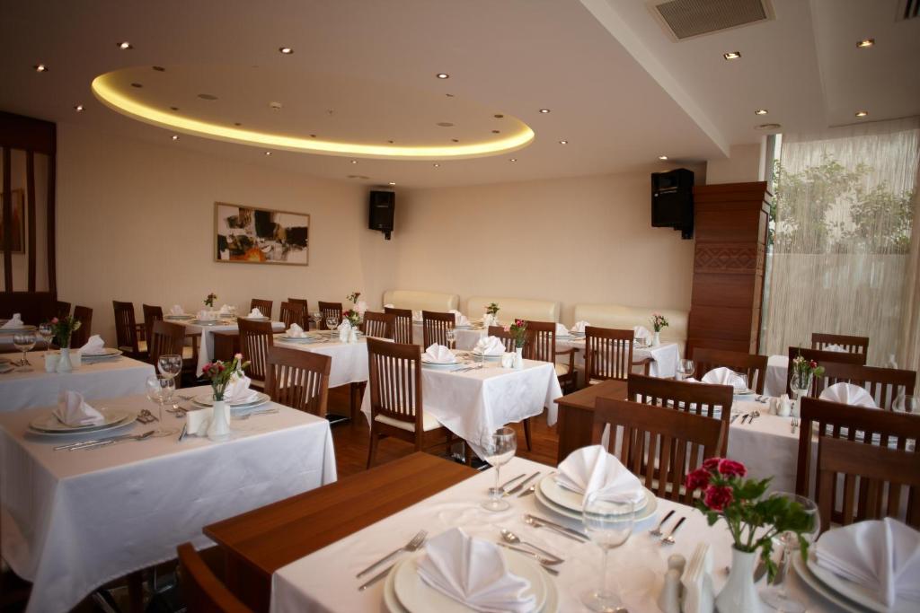Restaurace v ubytování dovsOtel