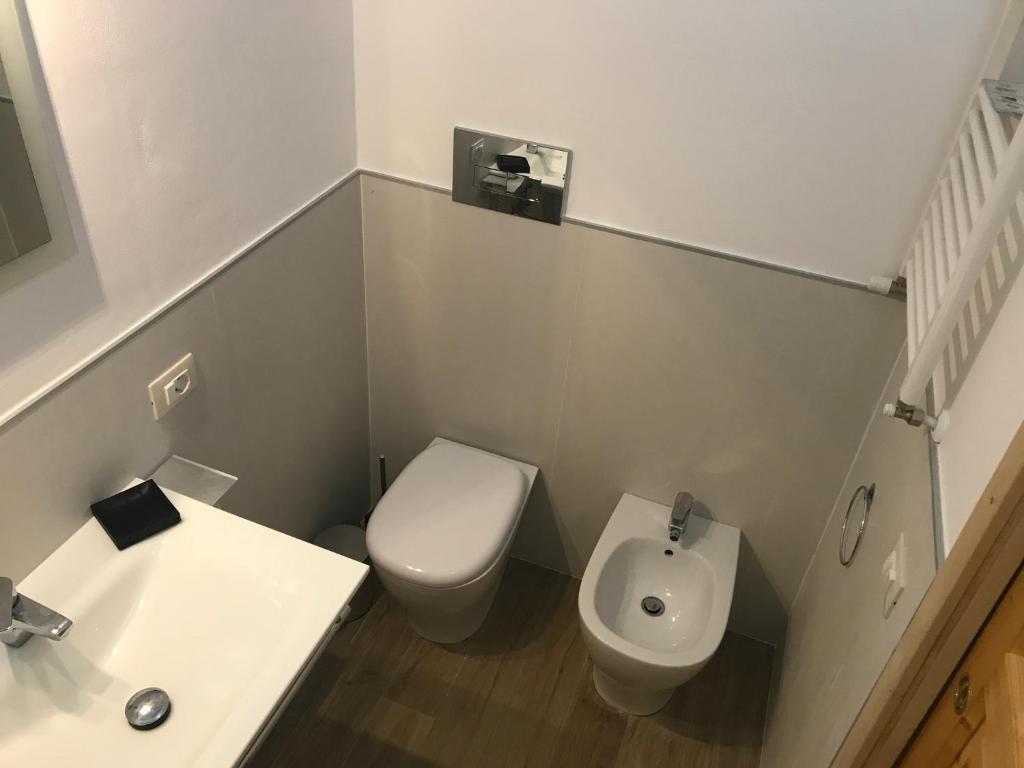 Koupelna v ubytování Decadracma rooms