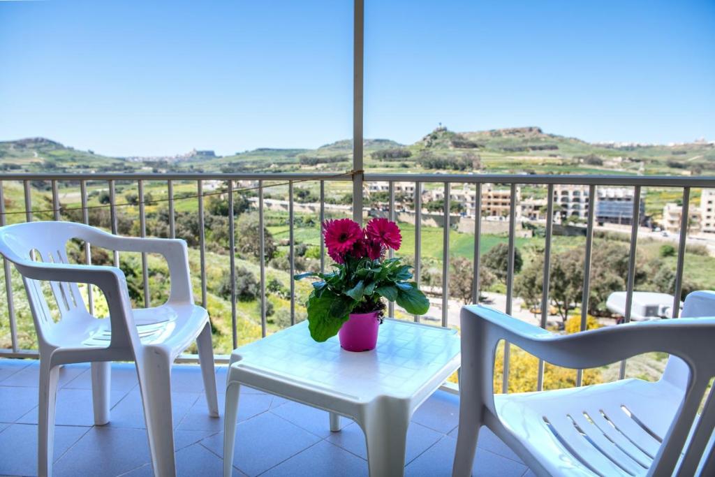 Gallery image of Kaccatur Flats in Marsalforn