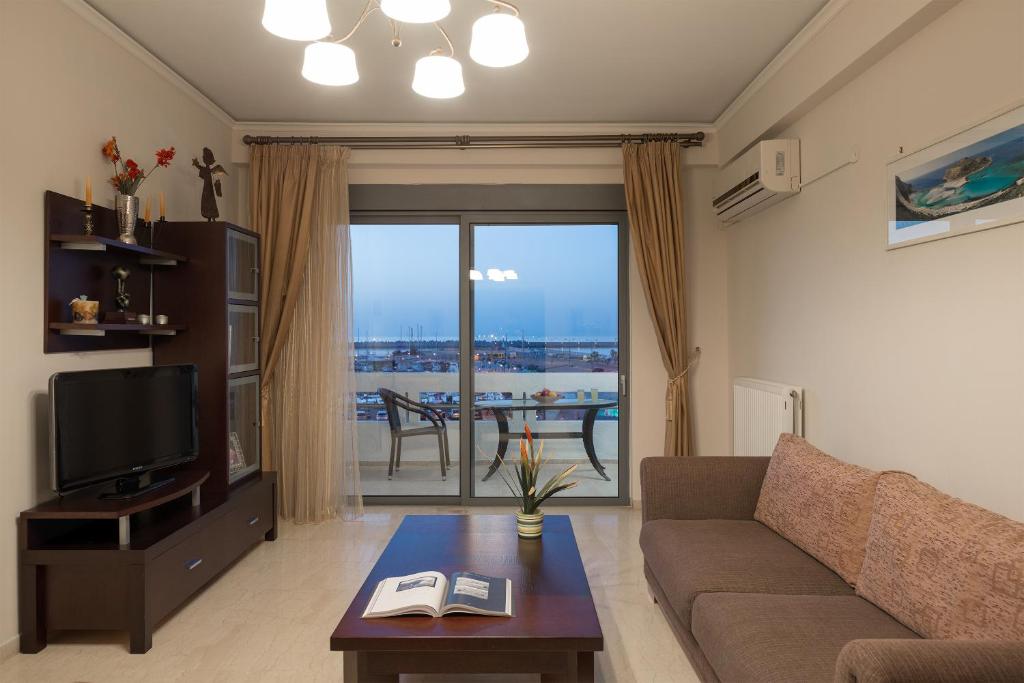 Posedenie v ubytovaní Beachfront Apartment!