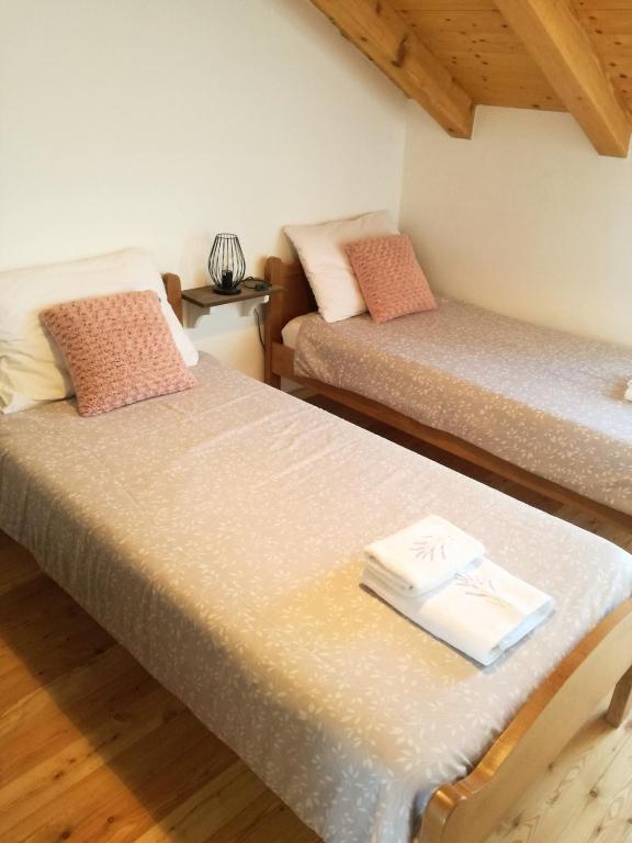 Postel nebo postele na pokoji v ubytování Apartment Cernesa