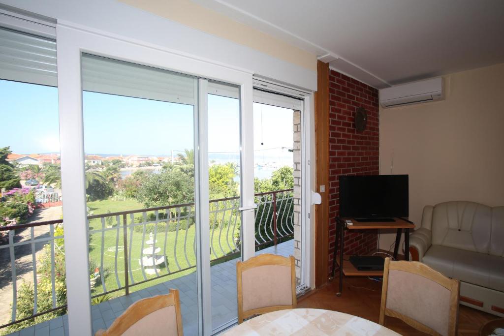 Telewizja i/lub zestaw kina domowego w obiekcie Apartment Michelle