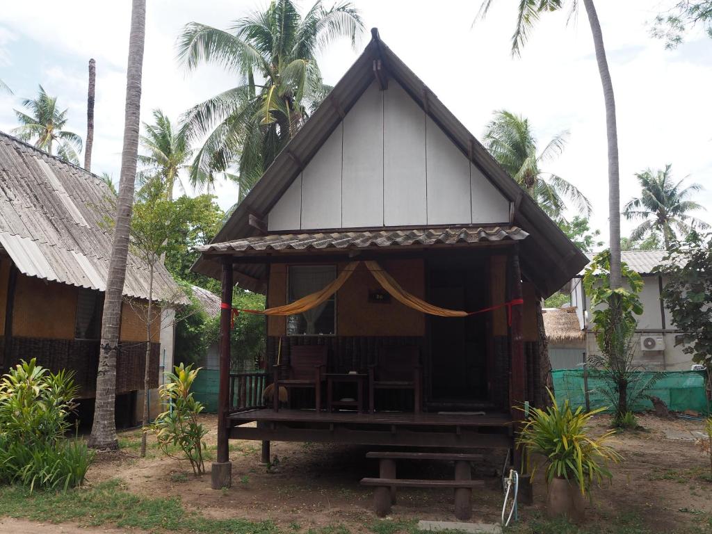 Bluesky Beach Bungalows - 4