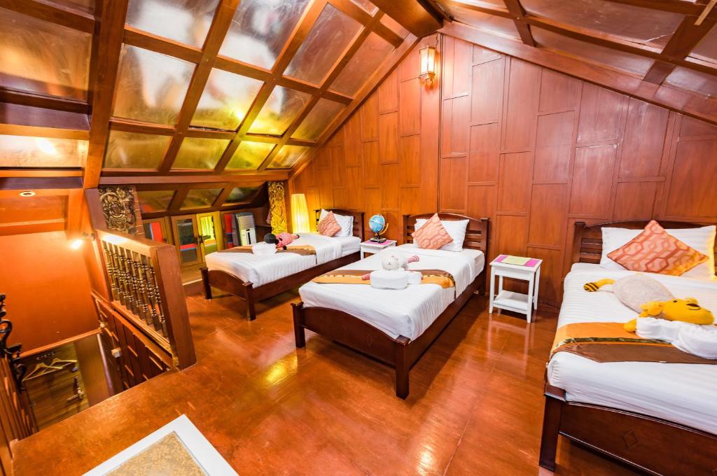 Baan Ratchapruek - 17