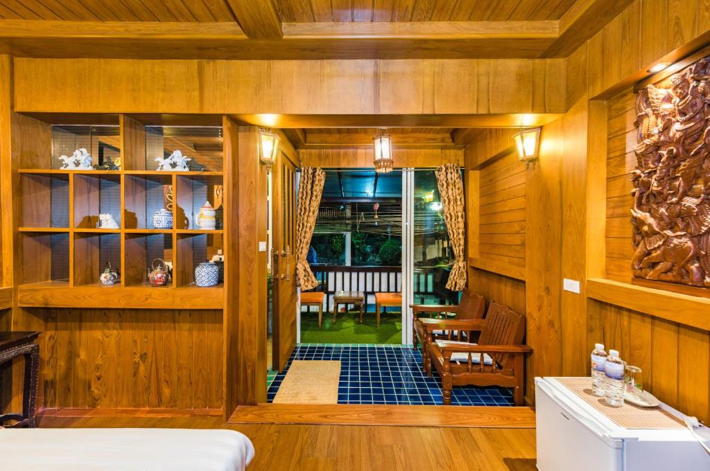 Baan Ratchapruek - 3