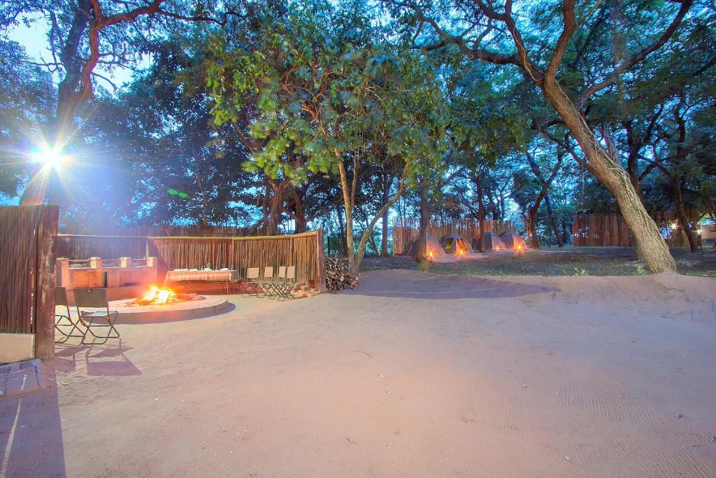 Aed väljaspool majutusasutust Kruger Adventure Lodge