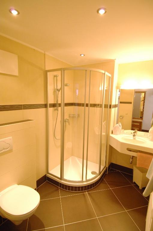 Um banheiro em Landhotel Oberdanner