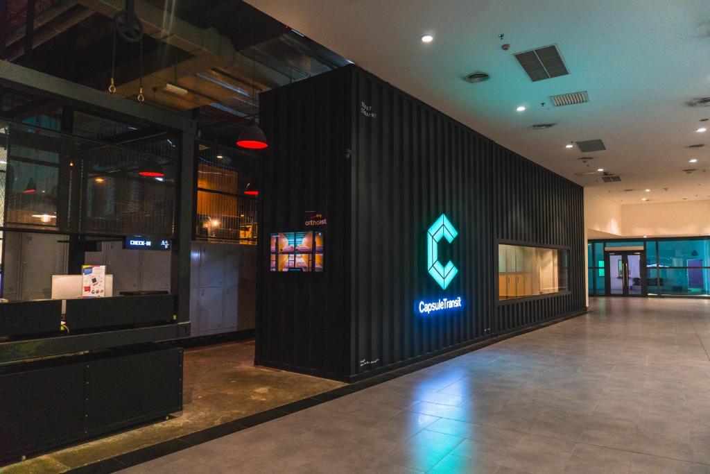 Foto dalla galleria di CapsuleTransit Landside - Airport Hotel - Public Area - Gateway KLIA T2, Lvl 1 a Sepang