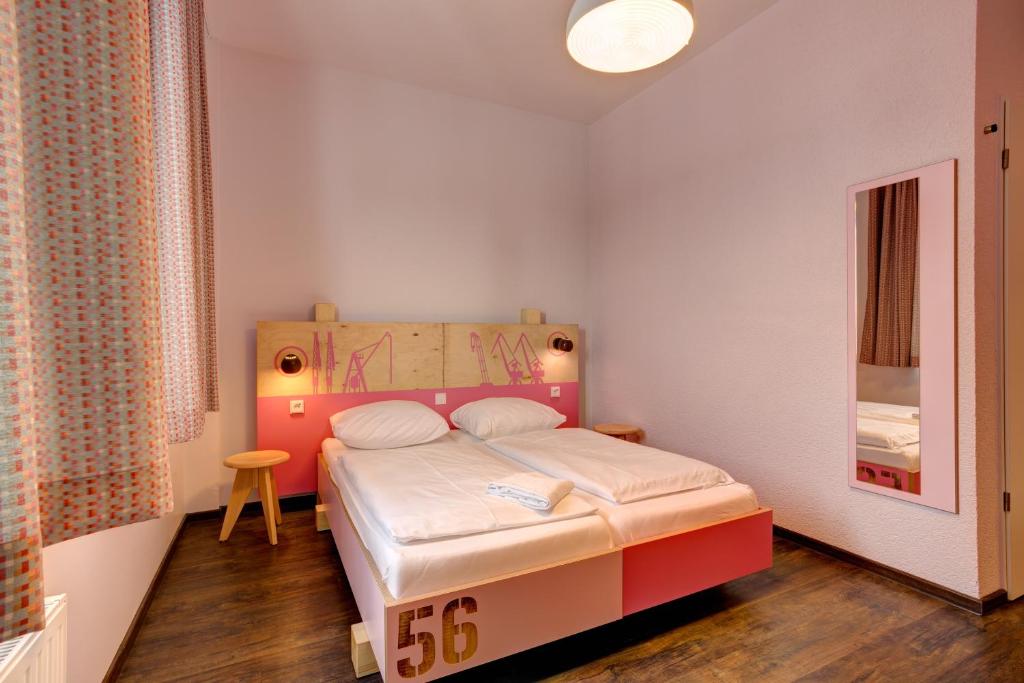 MEININGER Hotel Hamburg City Center - Resim 39