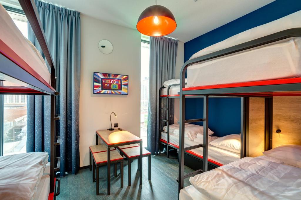 
Bed in 6-Bed Mixed Dormitory Room
