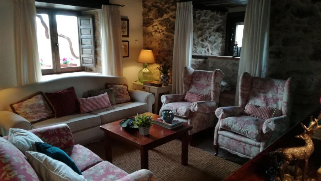 Posezení v ubytování La Casita del Tejo