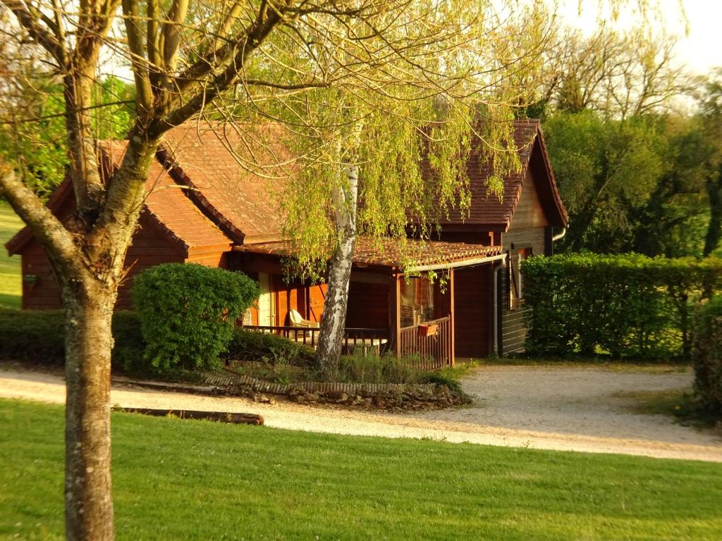 Zahrada ubytování Les Chalets de Thegra proche de Rocamadour et Padirac