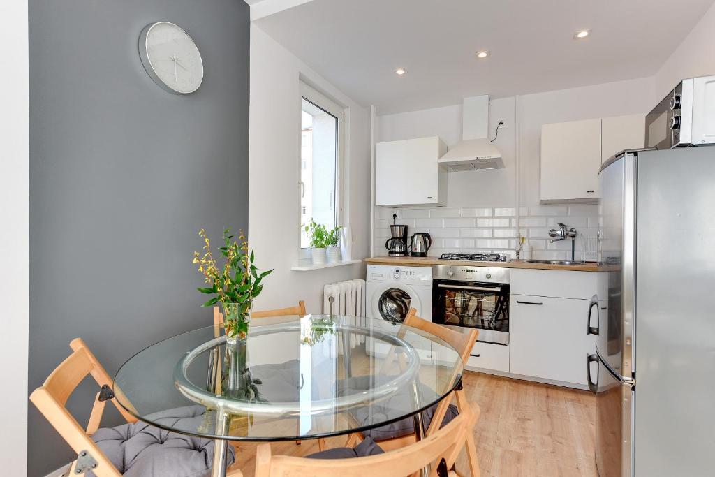 Kuchyňa alebo kuchynka v ubytovaní Gdańsk Comfort Apartments Wejhera