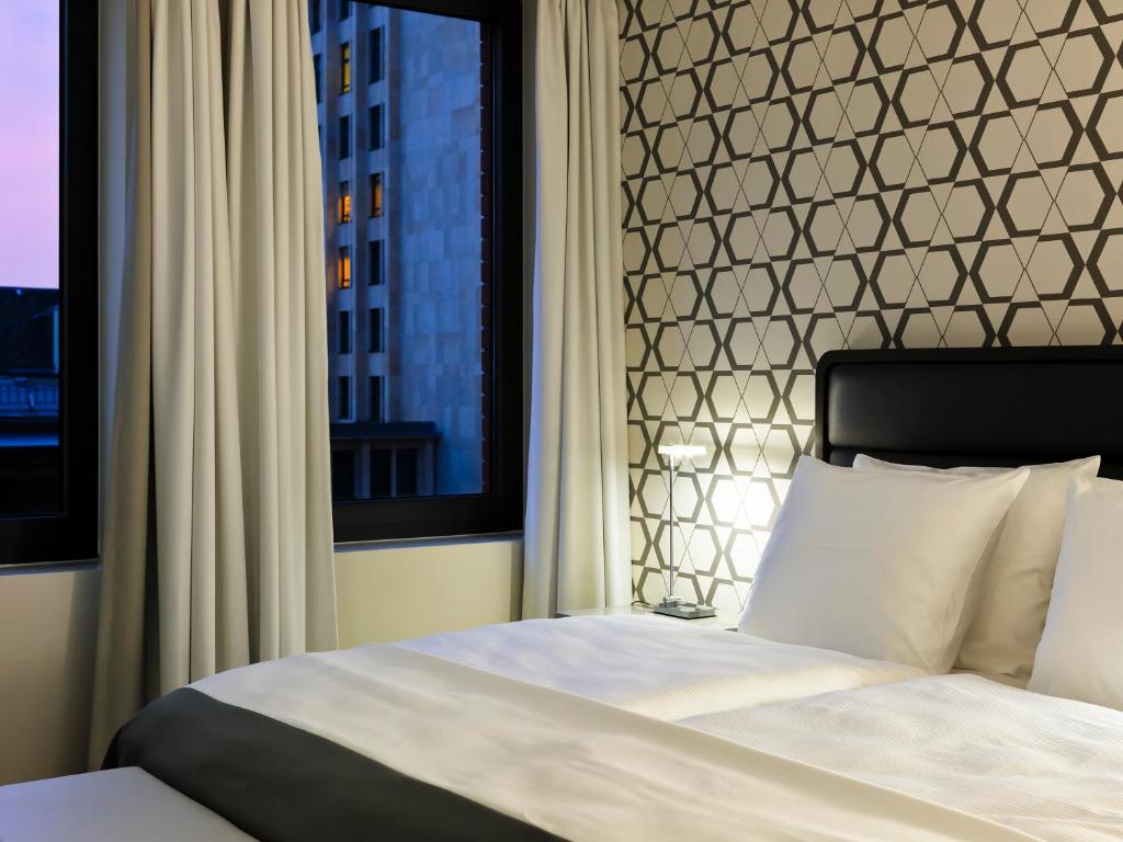 H10 Berlin Ku'Damm - Resim 28