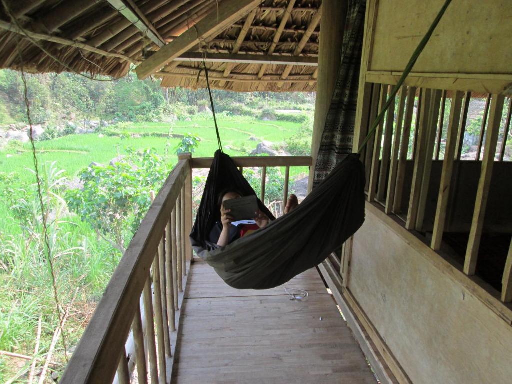 Balkón nebo terasa v ubytování Dong Que Homestay-Tours-Motorbike, Car rental, Hiking