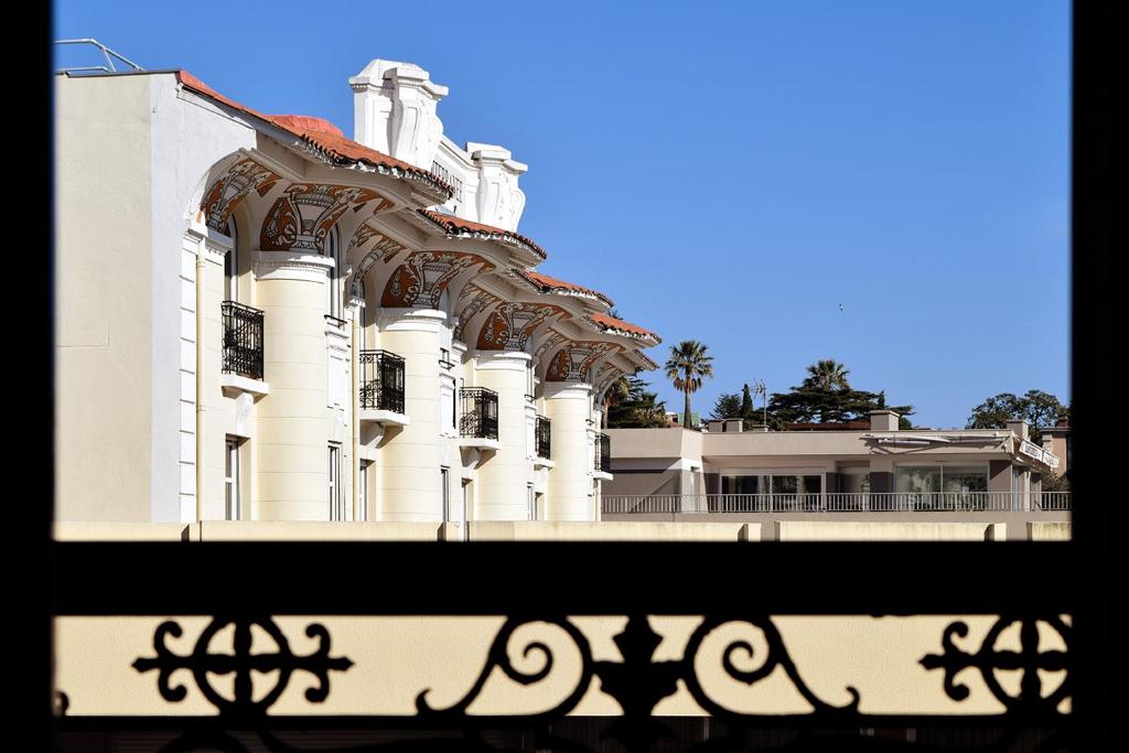 Fotografie z fotogalerie ubytování Nouvel Hotel v destinaci Saint-Raphaël