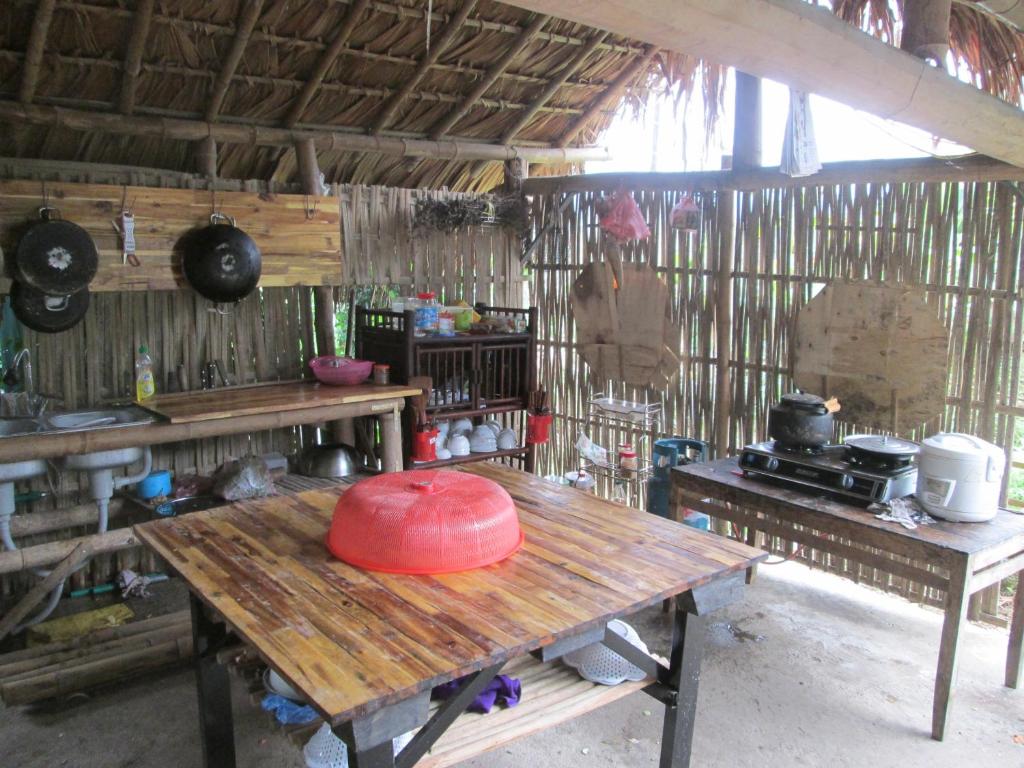 Dong Que Homestay-Tours-Motorbike, Car rental, Hiking - Economy Double Room
