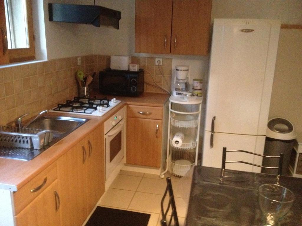 Mas denis - Two-Bedroom Apartment