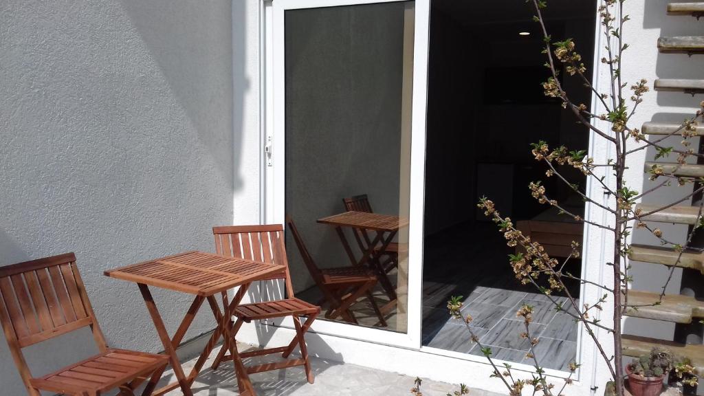 Balkón nebo terasa v ubytování Apartments Dakovic