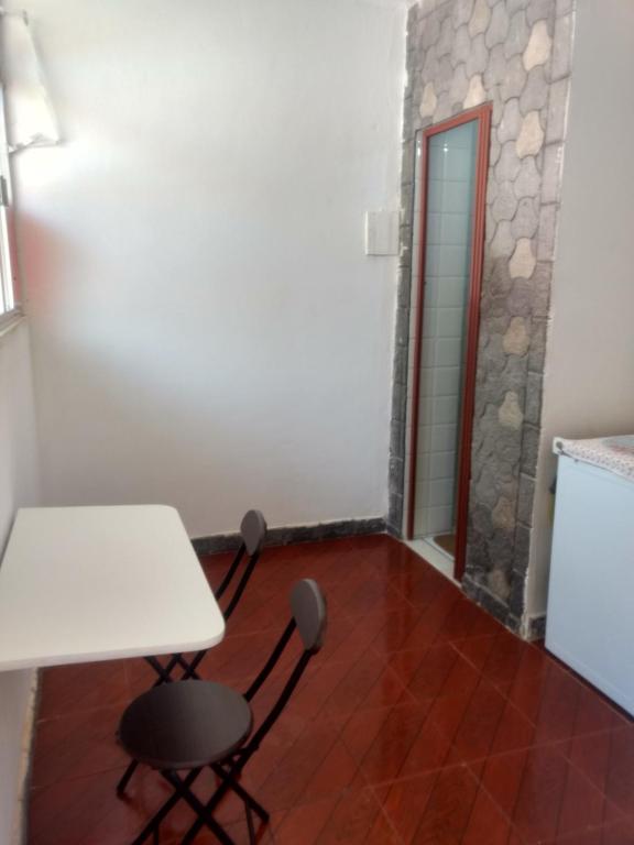  Quitinetes e Suites em Arraial