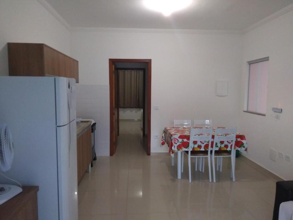  Apartamentos Luxo a 100 metros da Praia