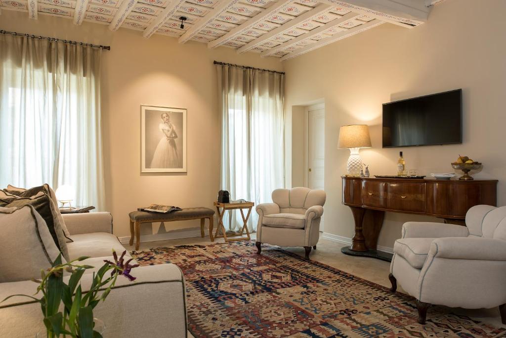 Palazzo Caruso - Resim 4