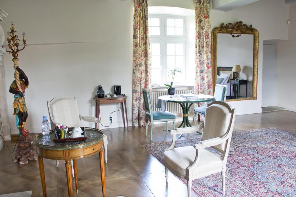 Posezení v ubytování Le Manoir de La Fieffe